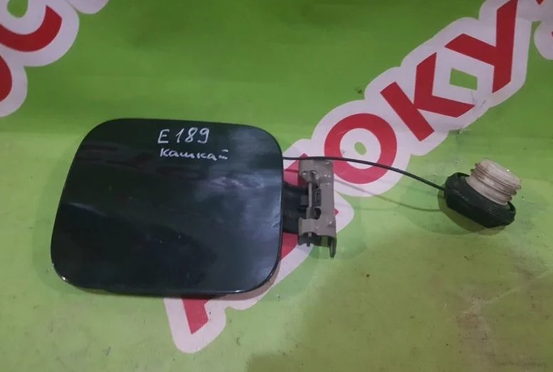 Лючок бензобака Nissan Qashqai 2006-2013 - изображение 1