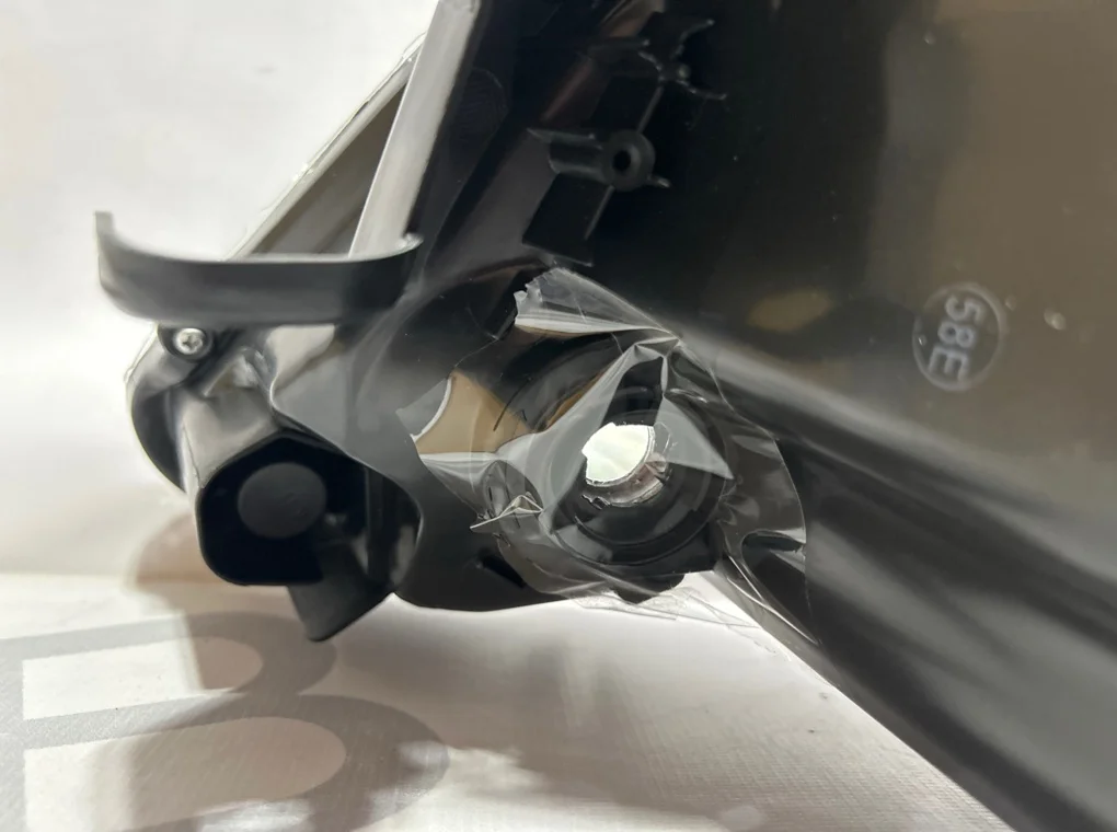 Фара правая Toyota Camry 2011-2014 - миниатюра 11