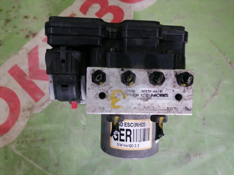 Блок ABS (насос) Hyundai i30 2012-2017 - миниатюра 6