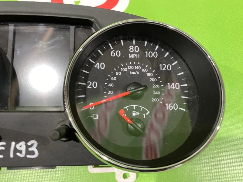 Панель приборов Nissan Qashqai 2006-2013 - миниатюра 2
