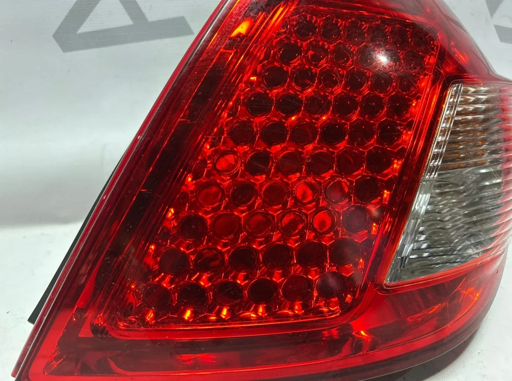 Фонарь задний правый Kia Ceed 2010-2012 - миниатюра 3