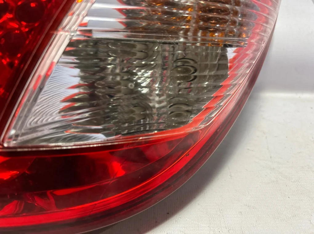 Фонарь задний правый Kia Ceed 2010-2012 - миниатюра 5