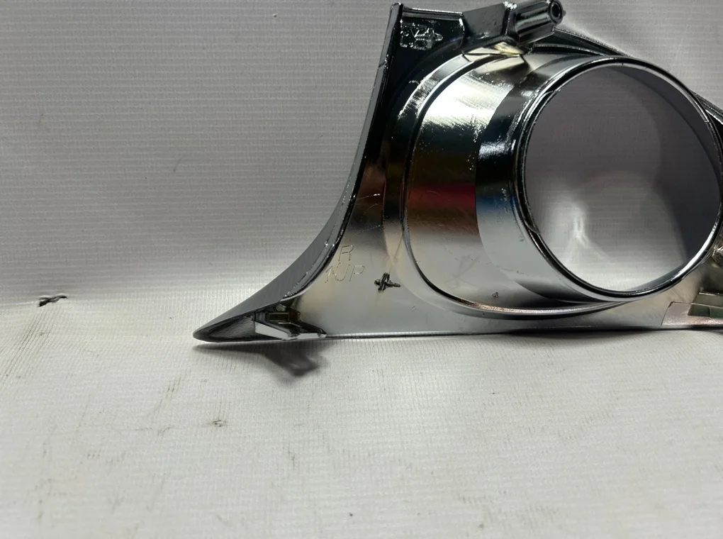 Рамка противотуманной фары правой Toyota Camry 2011-2014 - миниатюра 6