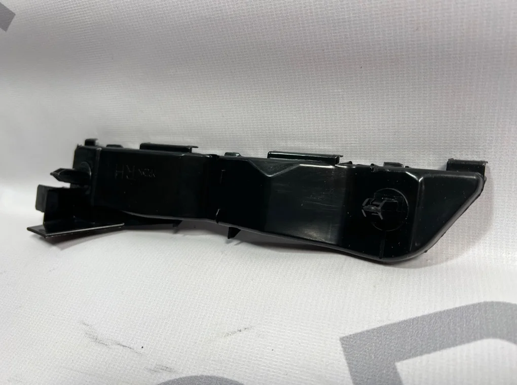 Кронштейн переднего бампера правый Toyota Avensis 2003-2008 - миниатюра 3