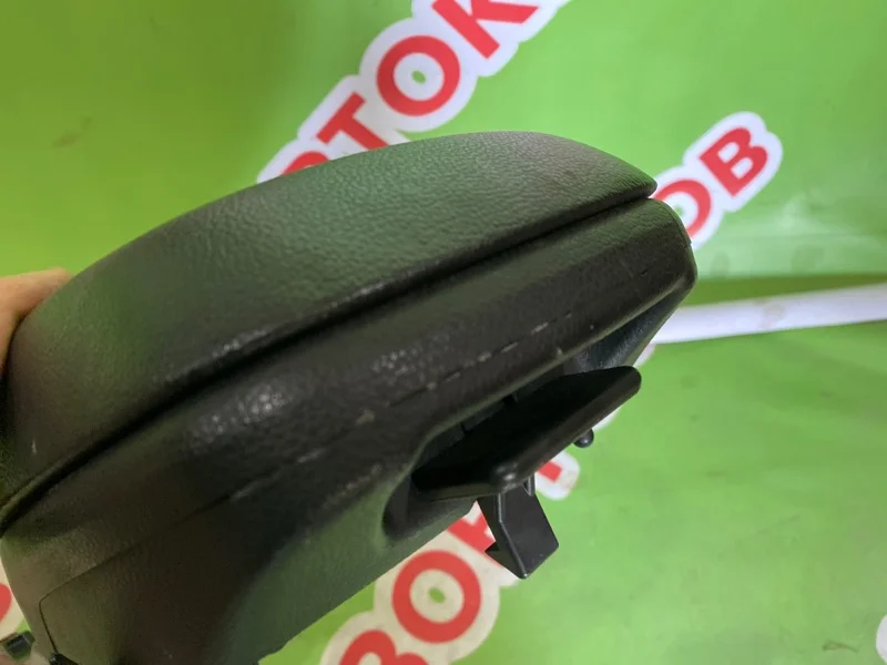 Подлокотник Hyundai i30 2012-2017 - миниатюра 5