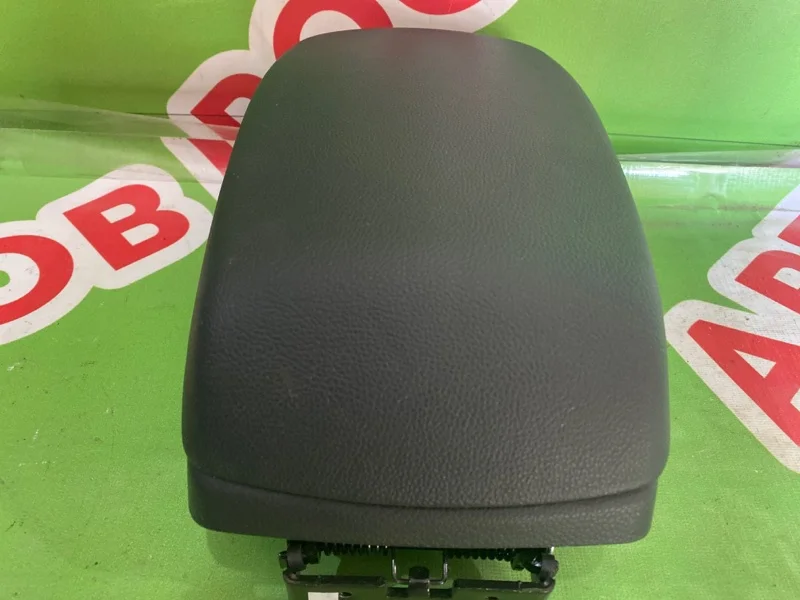 Подлокотник Hyundai i30 2012-2017 - миниатюра 9