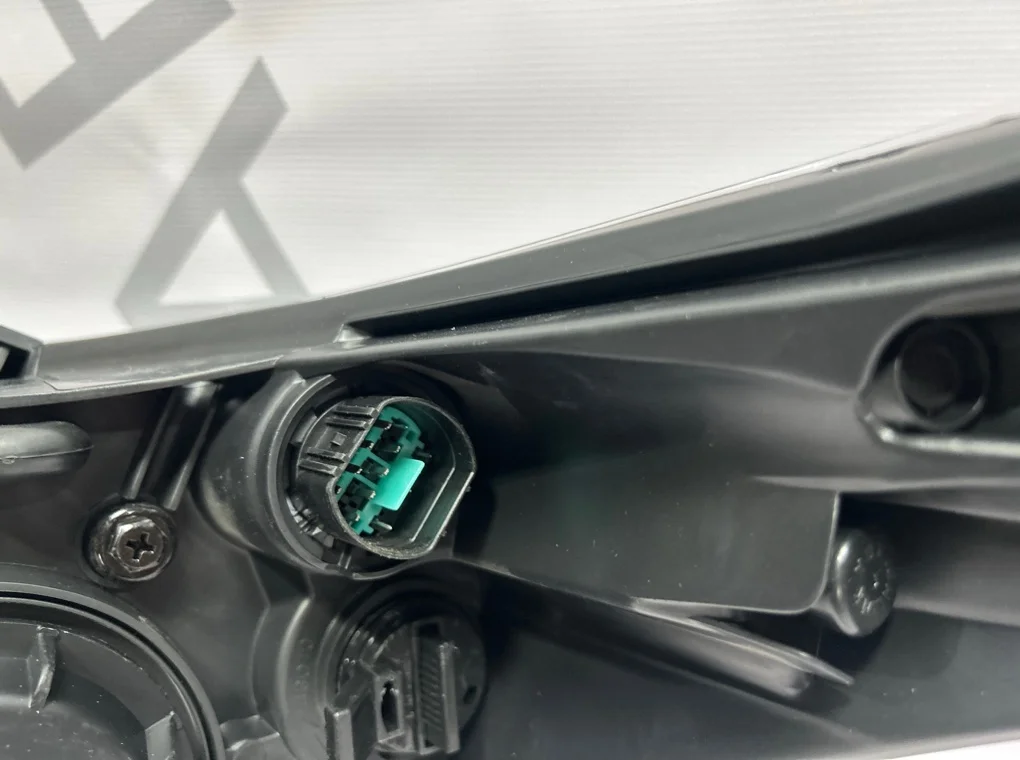 Фара правая Kia Ceed 2012-2018 - миниатюра 9