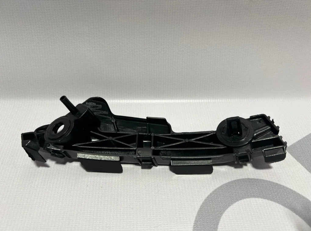 Кронштейн переднего бампера левый Mazda 6 2007-2013 - миниатюра 4