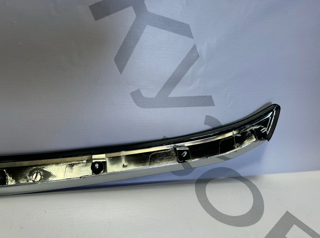 Молдинг капота Toyota Camry 2011-2014 - миниатюра 8