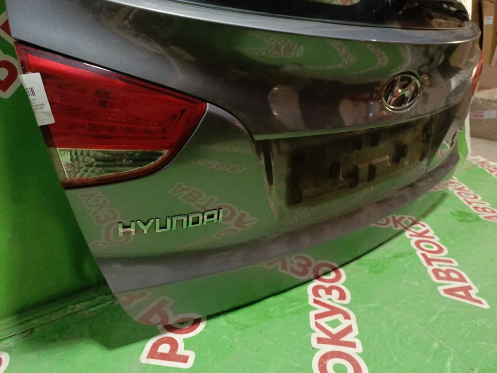 Крышка/дверь багажника Hyundai ix35 / Tucson 2010-2015 - миниатюра 4