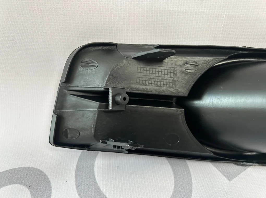 Рамка противотуманной фары левой Chevrolet Cruze 2009-2013 - миниатюра 7