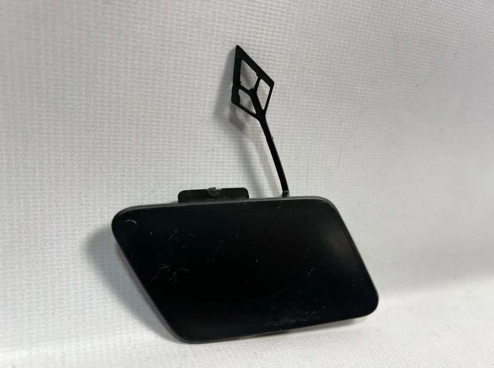 Заглушка буксировочного крюка Chevrolet Cruze 2009-2013 - миниатюра 2