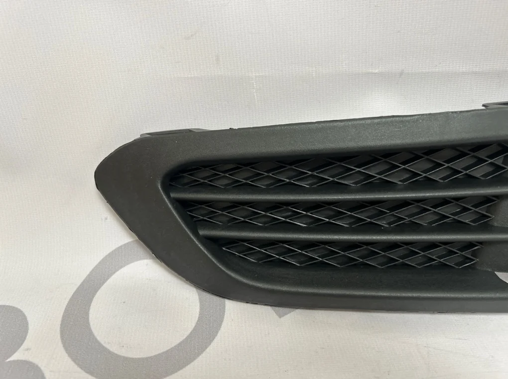 Решетка в бампер левая Volkswagen Jetta 2011-2014 - миниатюра 3