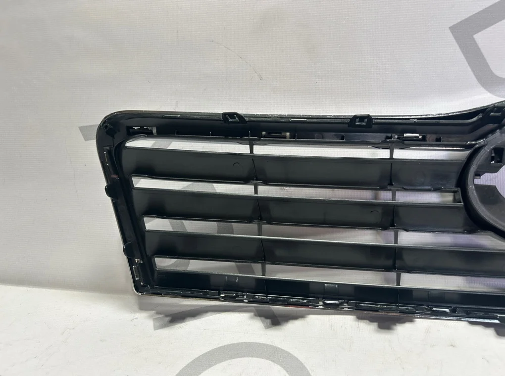 Решетка радиатора Toyota Avensis 2003-2006 - миниатюра 7