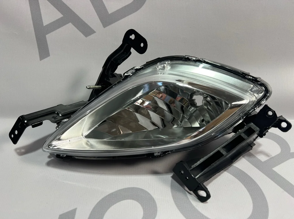 Фара противотуманная правая Hyundai Elantra 2011-2014 - изображение 1