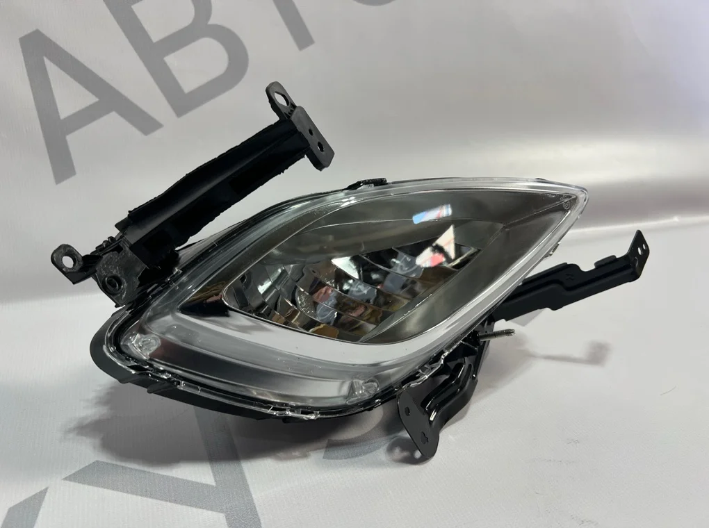 Фара противотуманная правая Hyundai Elantra 2011-2014 - миниатюра 8