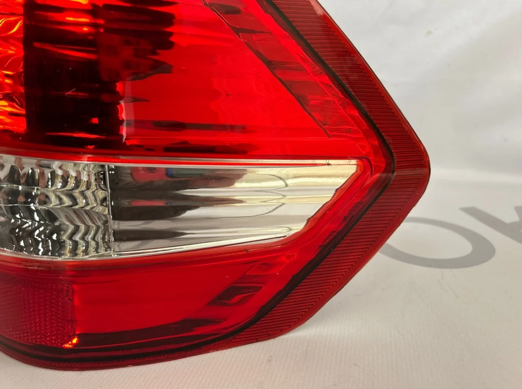 Фонарь задний правый Nissan Tiida 2007-2014 - миниатюра 4