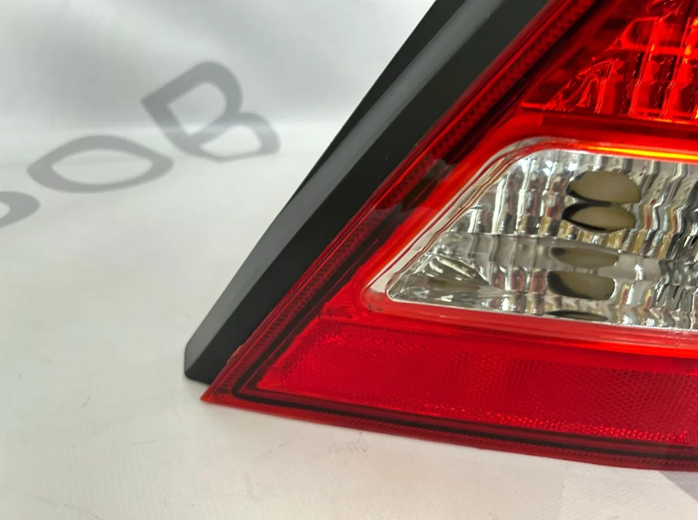 Фонарь задний правый Nissan Tiida 2007-2014 - миниатюра 5