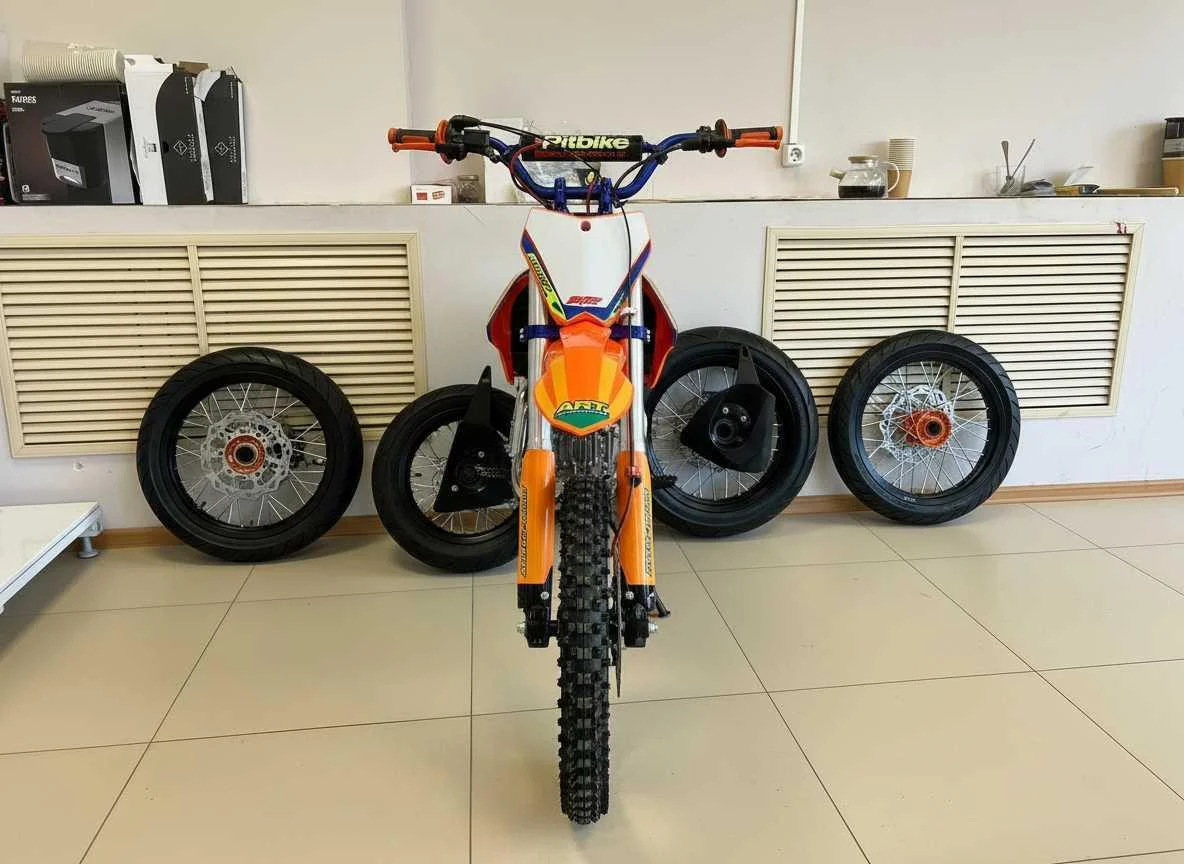 Мотоцикл питбайк Avantis Pitbike 15-00E 17/14 - миниатюра 2