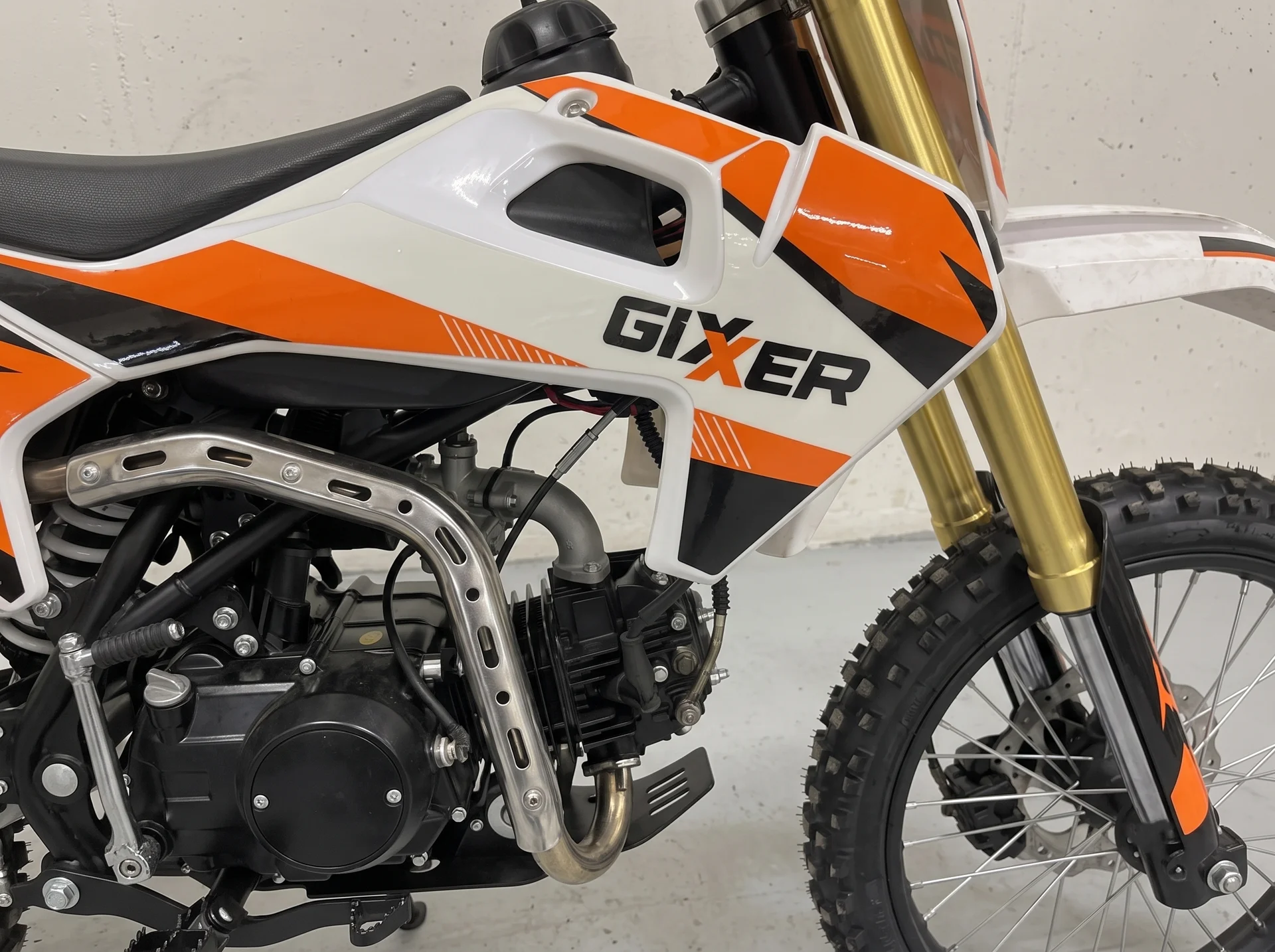 Мотоцикл питбайк Gixxer 140 - миниатюра 2