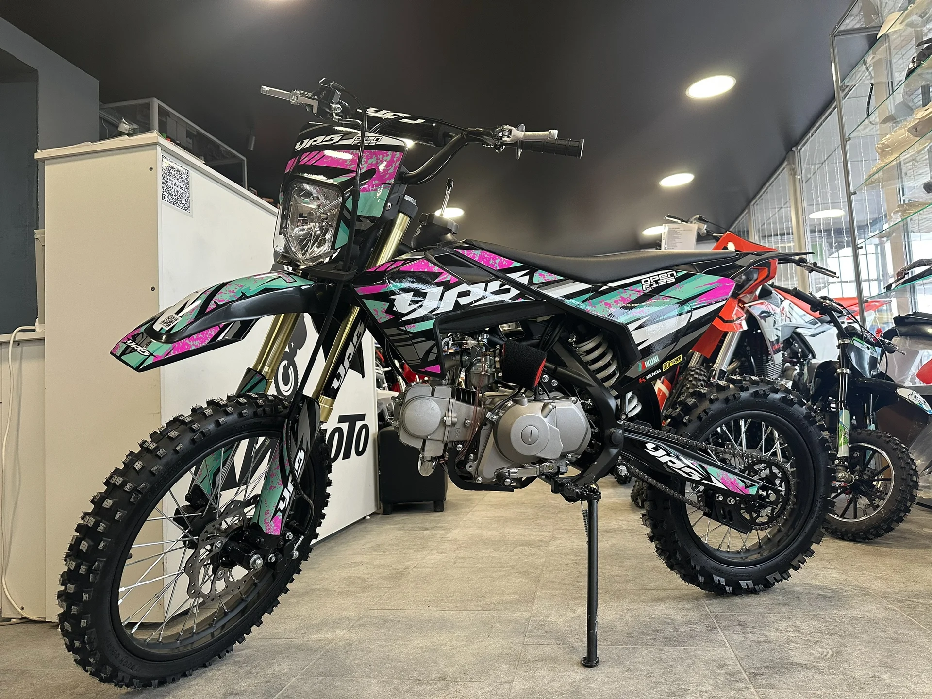 Мотоцикл питбайк YPS Open F125cc 17\14 - миниатюра 2