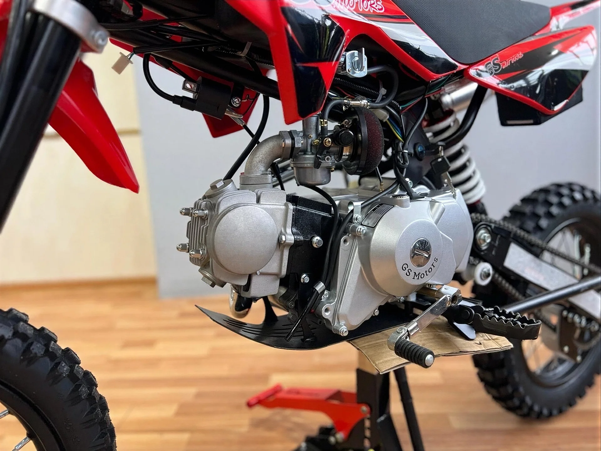 Мотоцикл питбайк Gs Motors S12 17/14 E - миниатюра 5