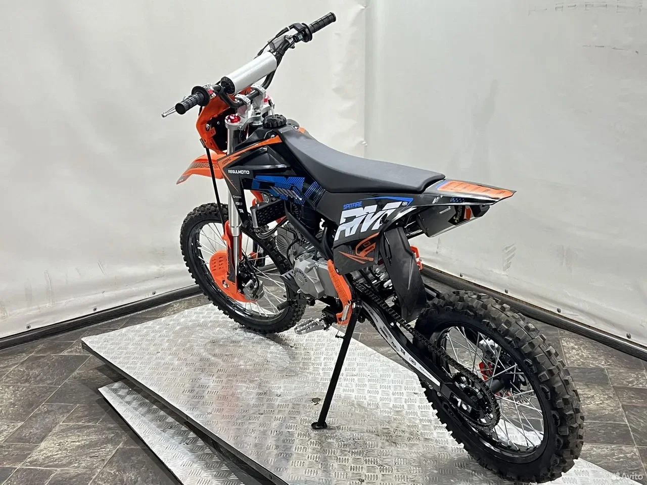 Мотоцикл Regulmoto Spitfire PRO 19/16, 140cc - изображение 1