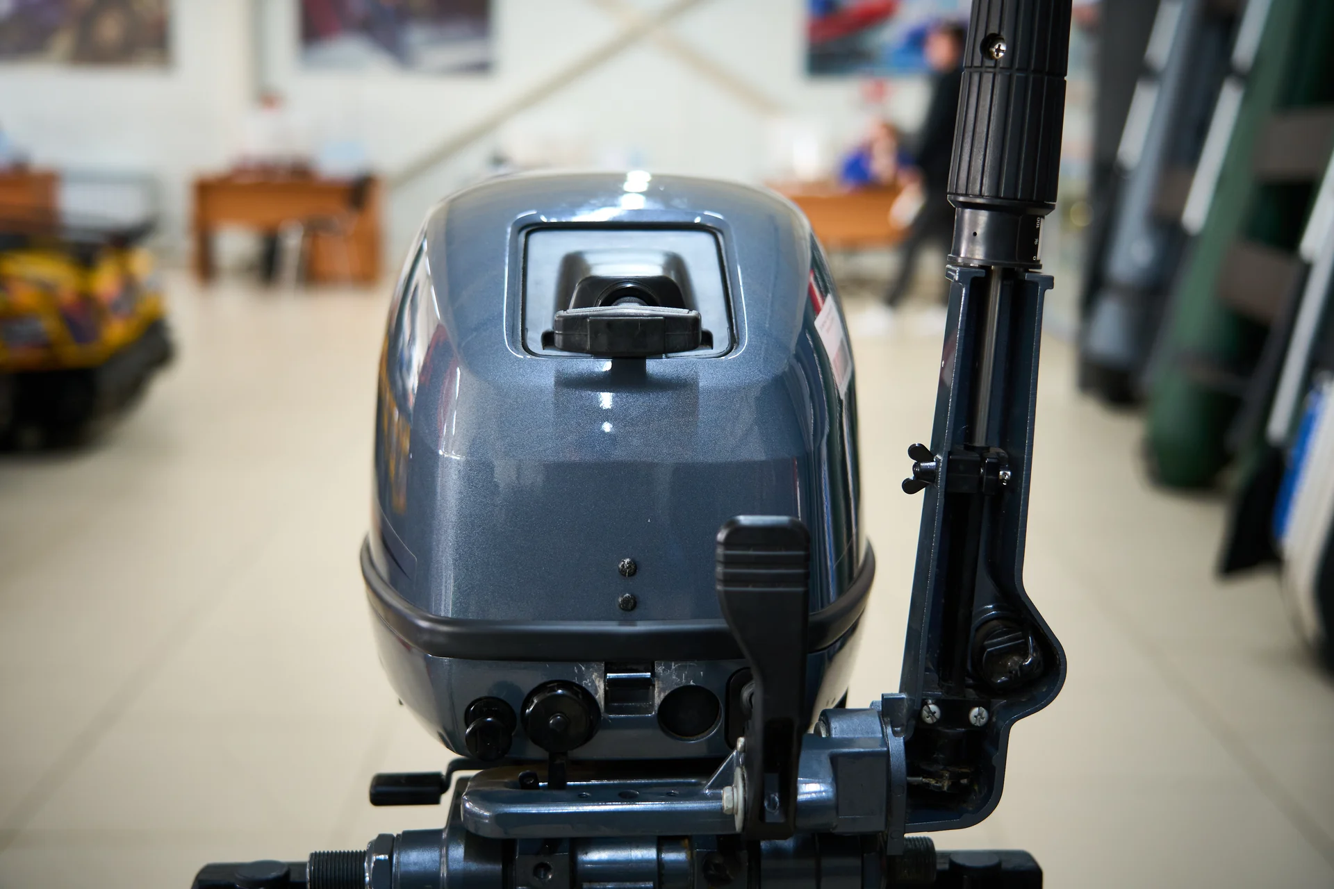Лодочный мотoр Yamaha 9.9 GMHS Б/у - миниатюра 3