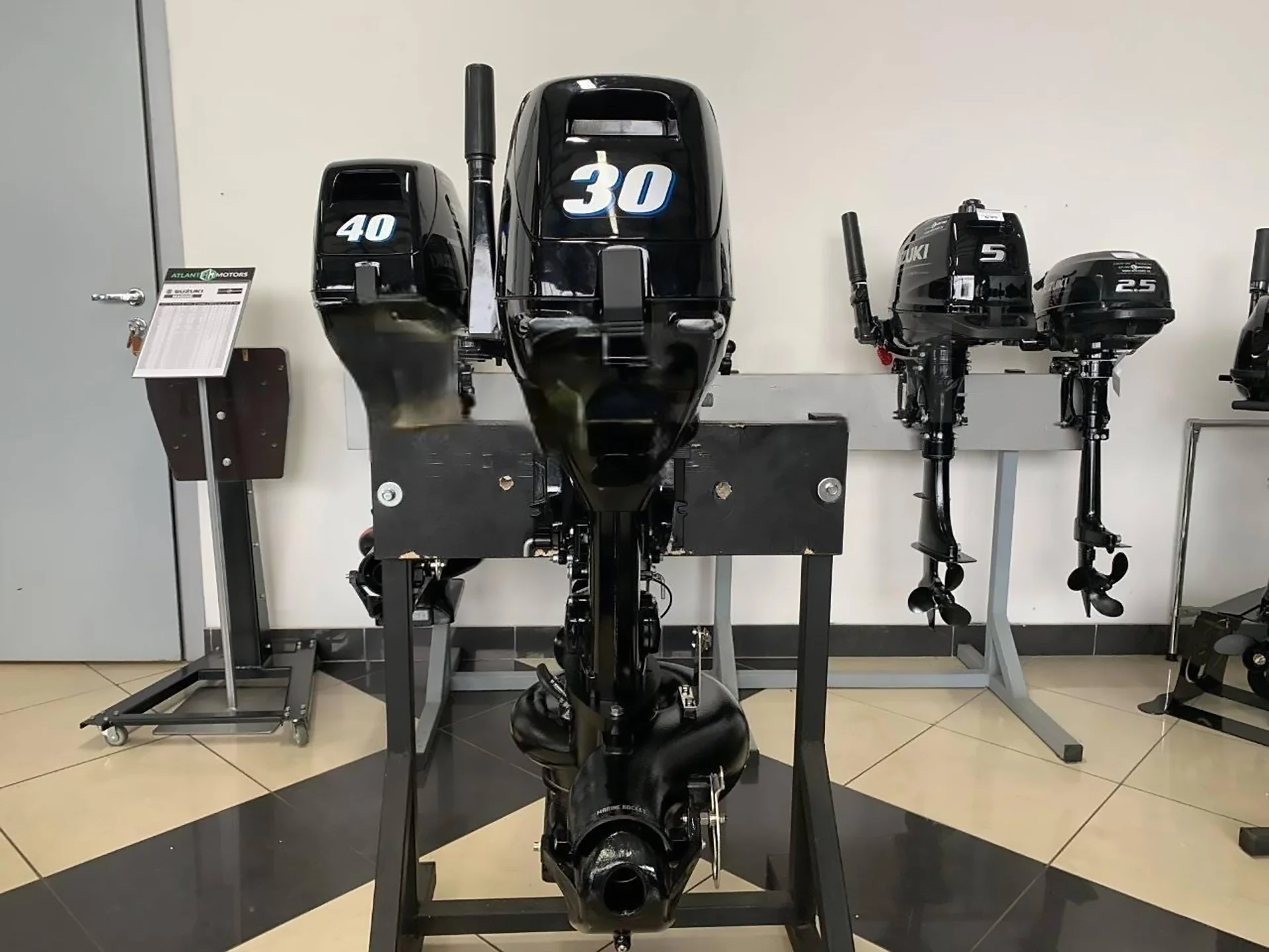 Лодочный мотор Suzuki DT30S Jet Marine Rocket - миниатюра 2