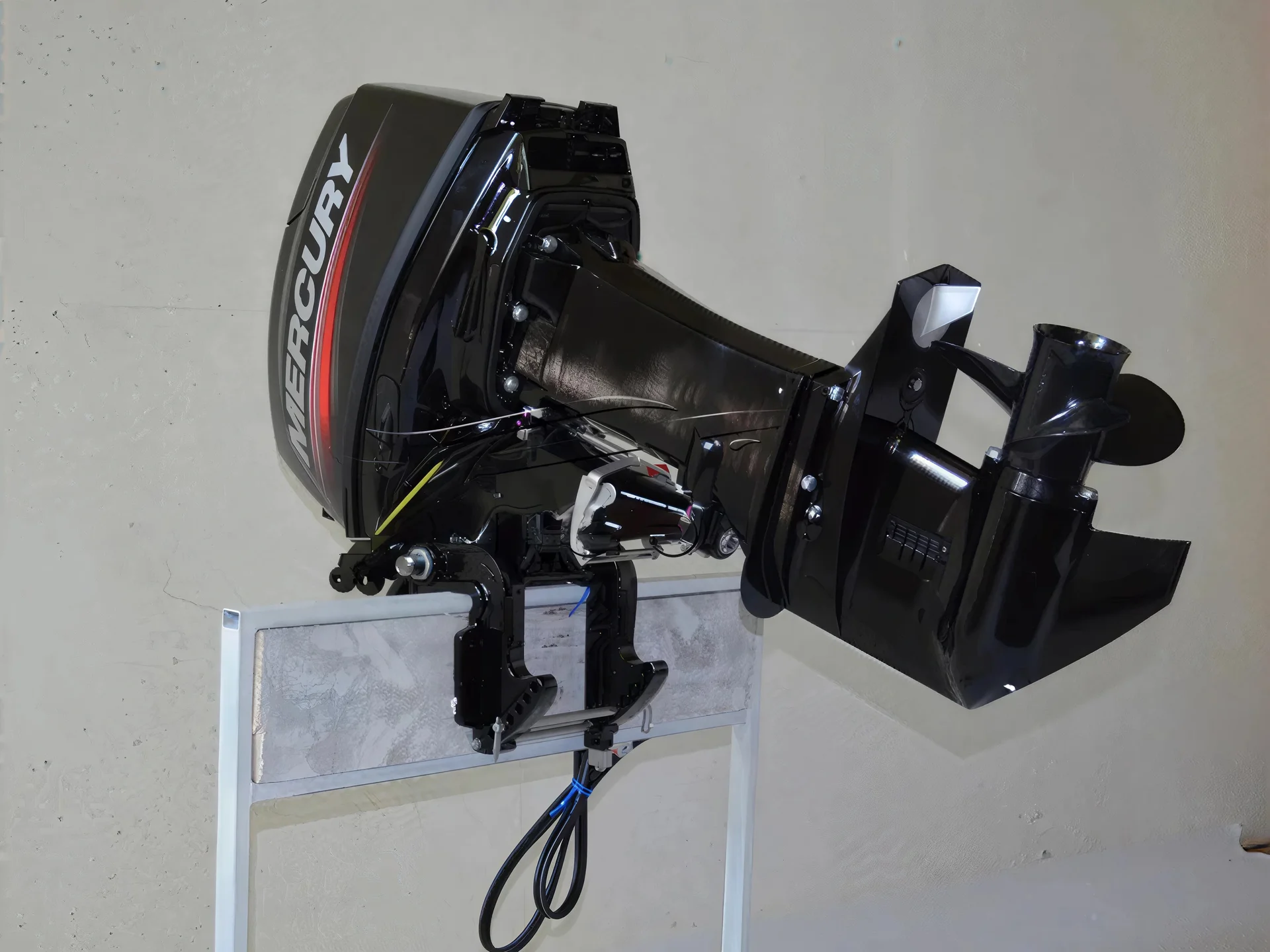 Лодочный мотор Mercury 30 E - миниатюра 5
