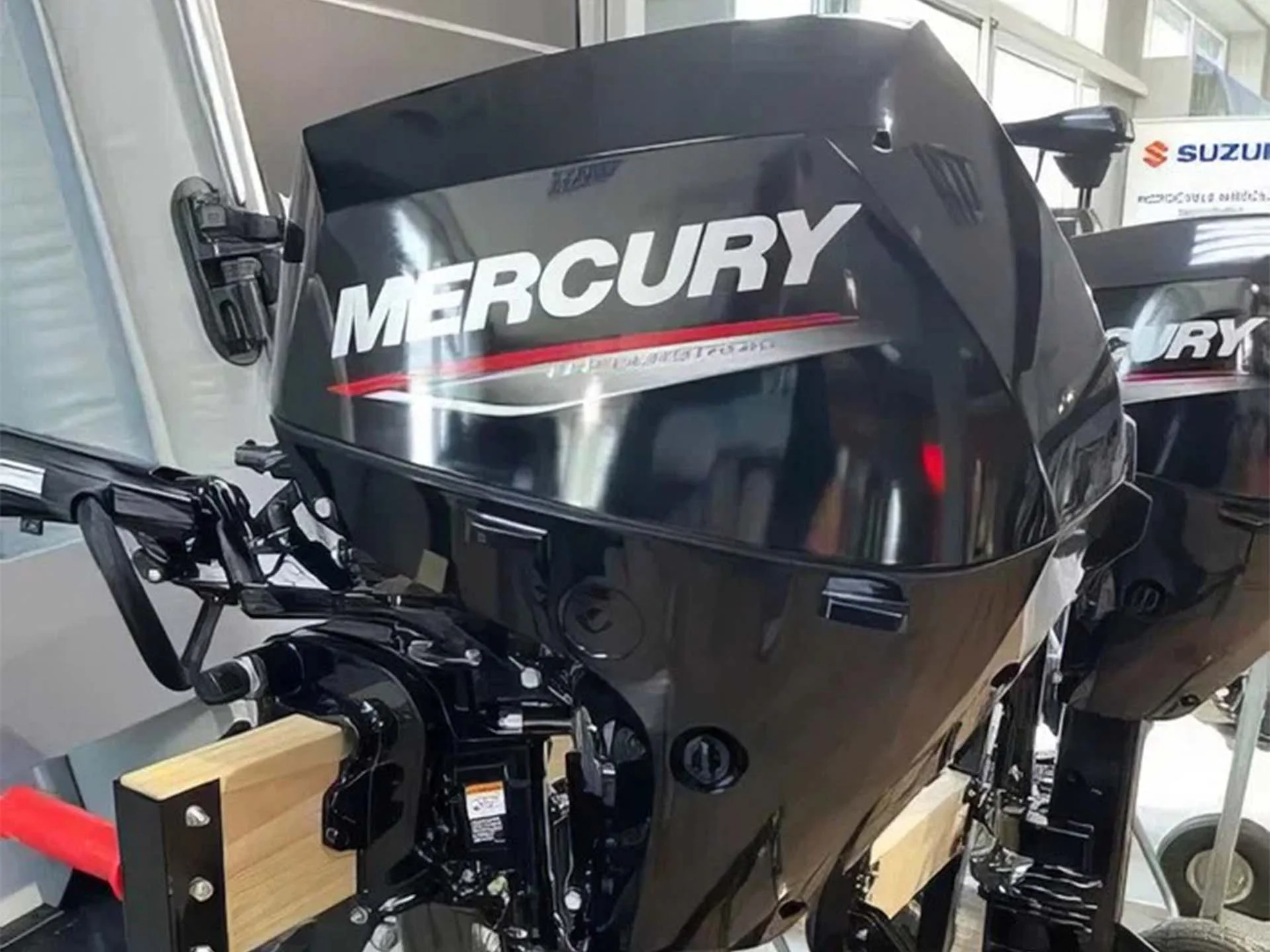 Лодочный мотор Mercury F 10 MH EFI - миниатюра 3