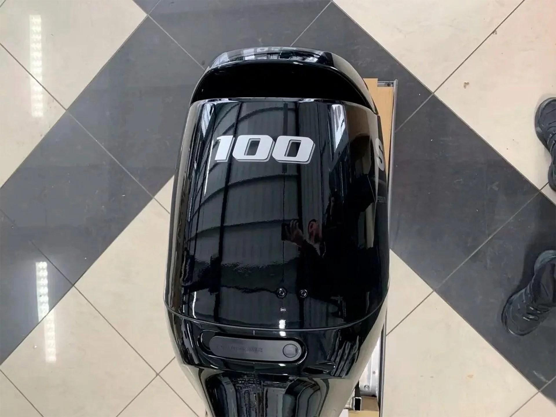 Лодочный мотор Suzuki DF 100 BTL - миниатюра 3