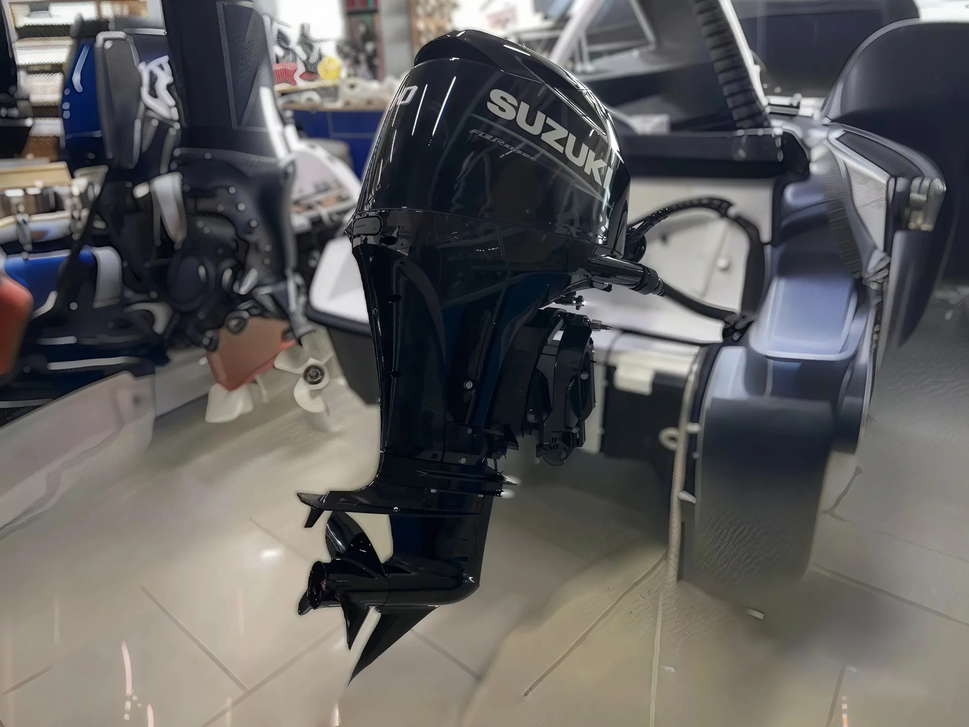 Лодочный мотор Suzuki DF90ATL - миниатюра 3