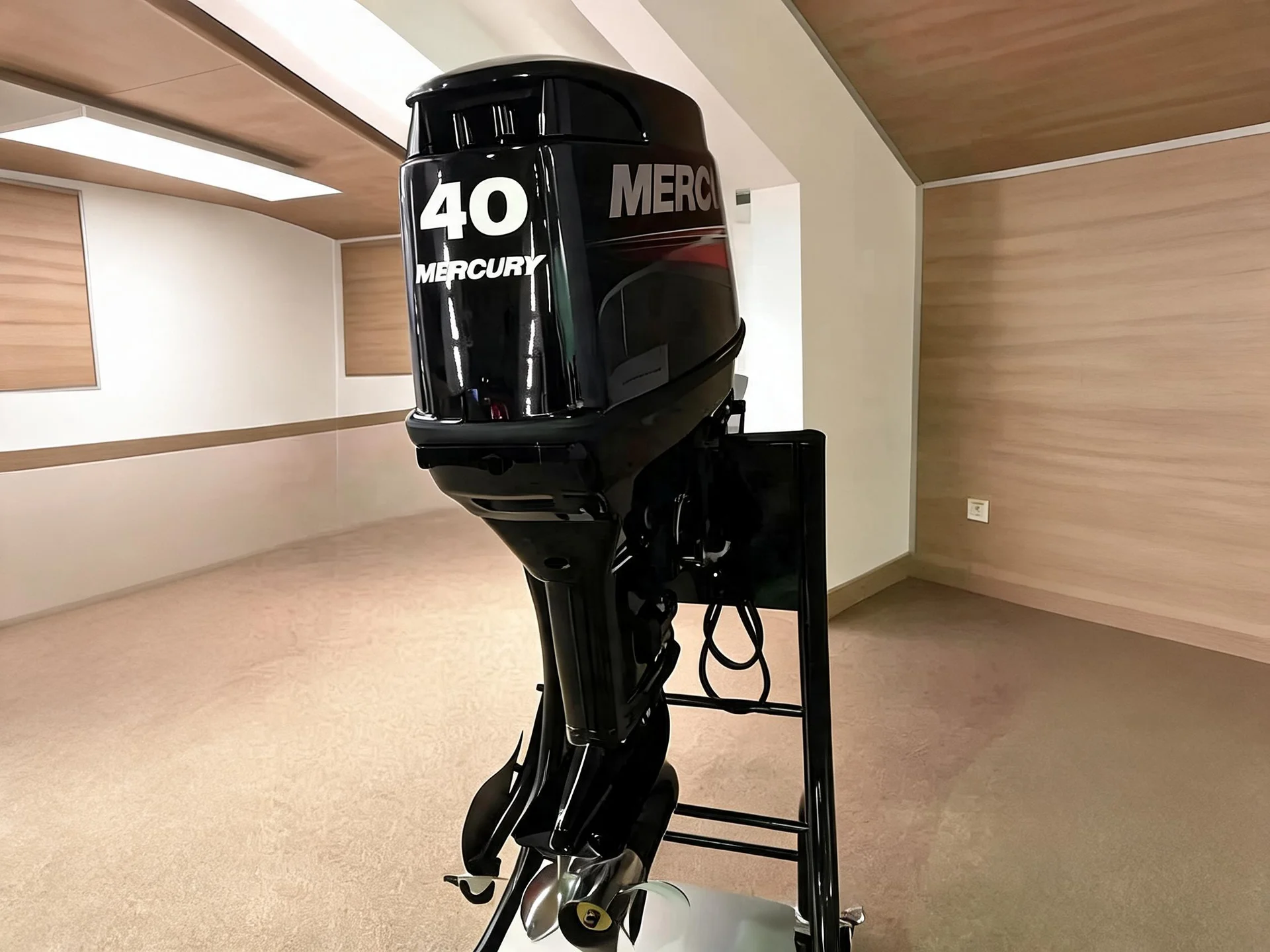 Лодочный мотор Mercury 40 MH - миниатюра 3