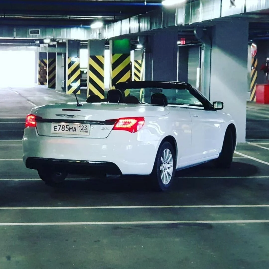 Кабриолет Chrysler 200 - миниатюра 10