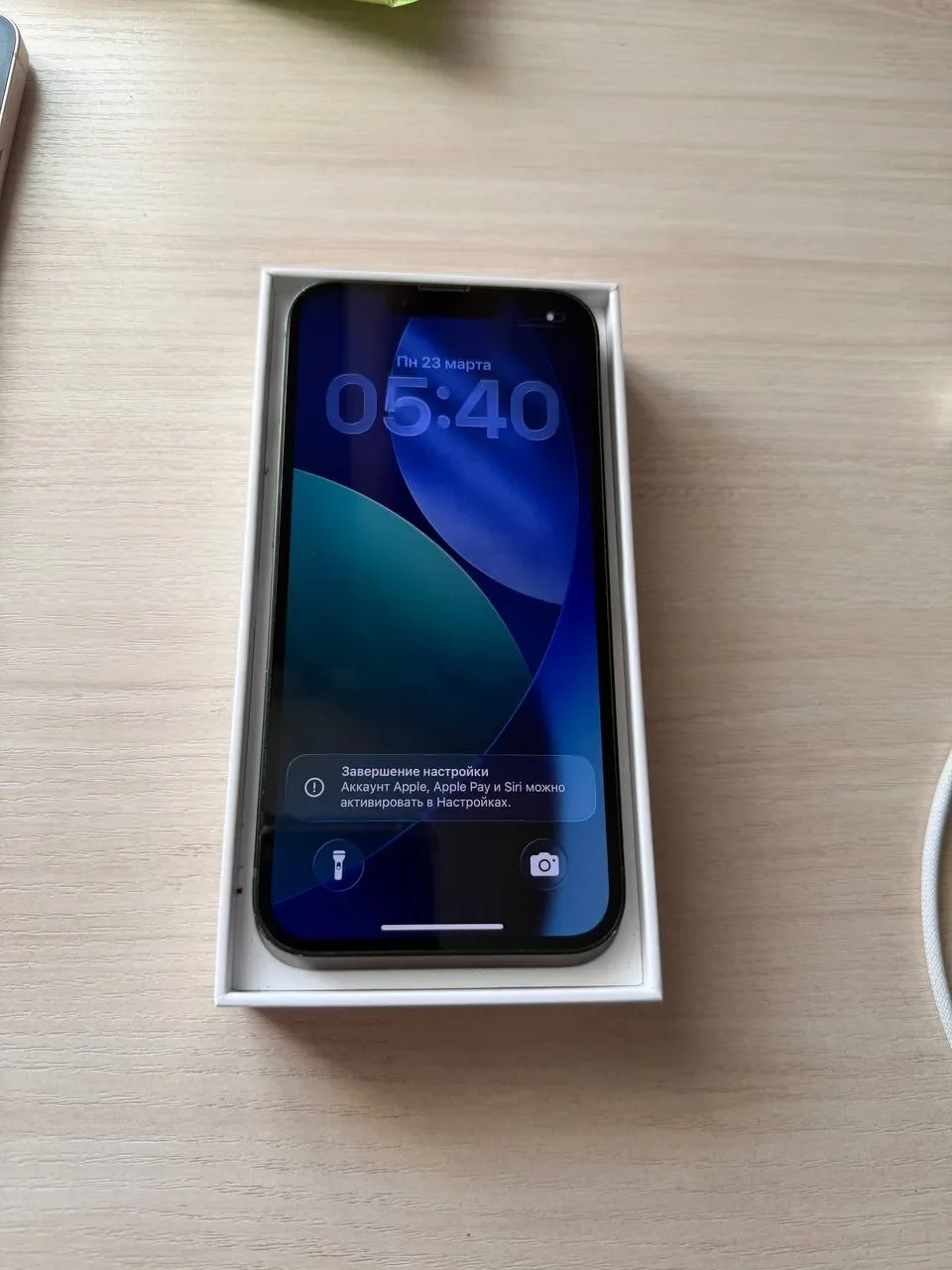 iPhone 13, 128 ГБ, SIM + eSIM - миниатюра 2