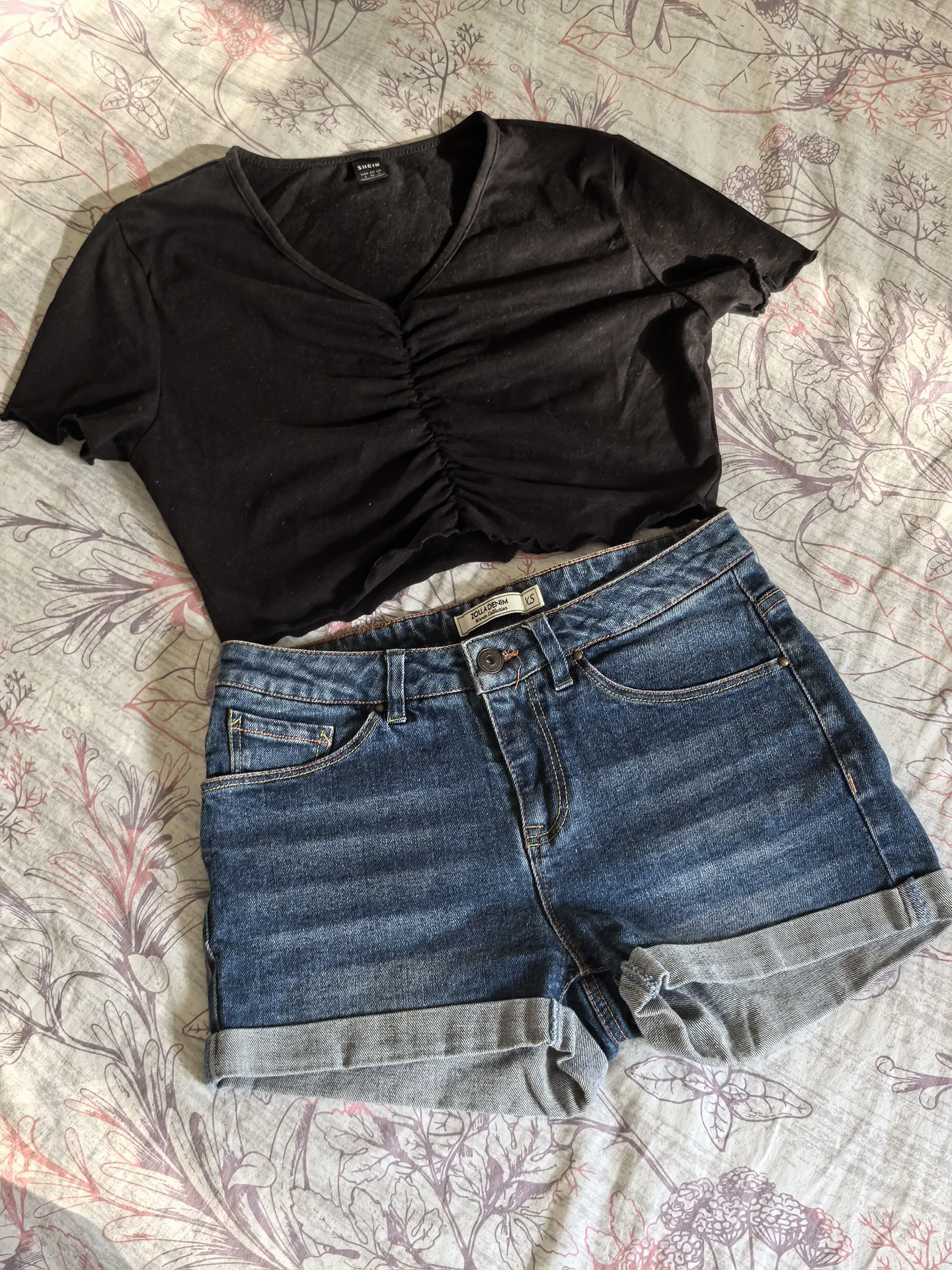 Джинсовые шорты Zara и топ от shein 40 размер