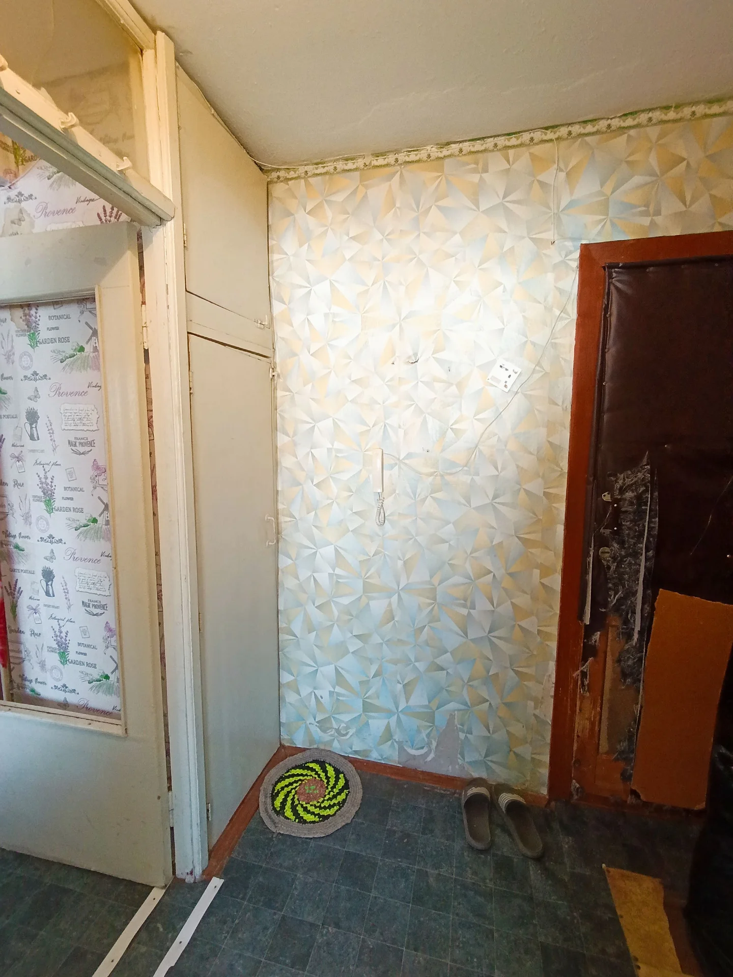Продам двухкомнатную квартиру - миниатюра 3