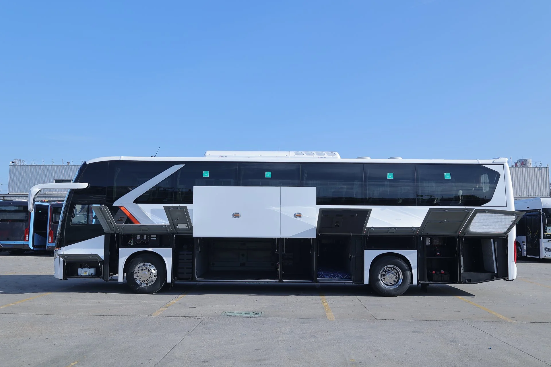 Автобус туристический KING LONG К12 (количество мест 55+1+1) Новый - миниатюра 6