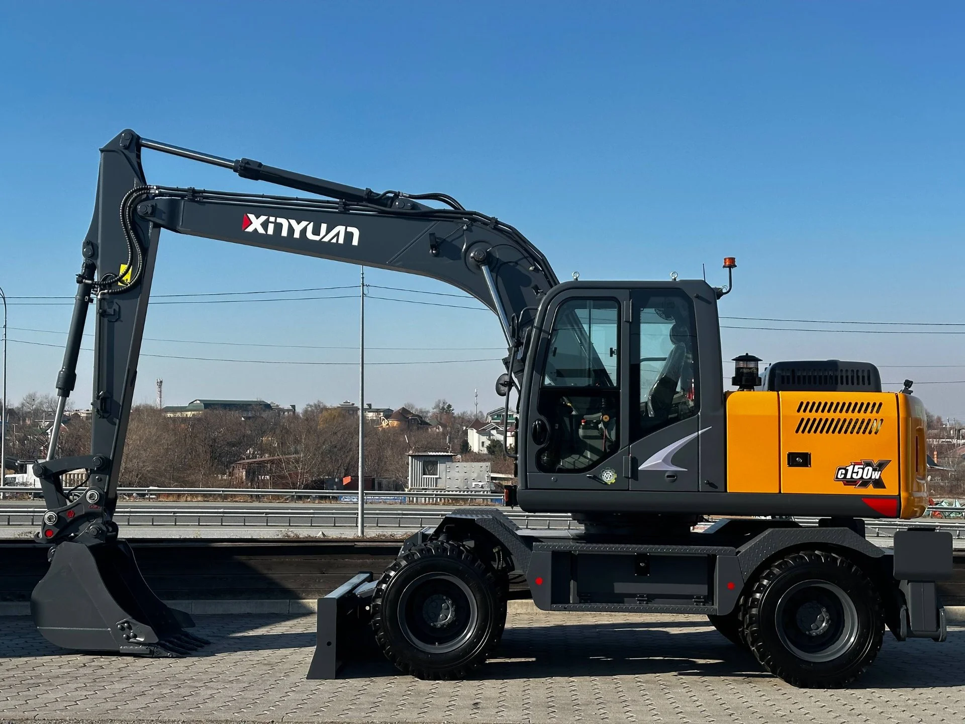 Колесный экскаватор XINYUAN C150W - миниатюра 2