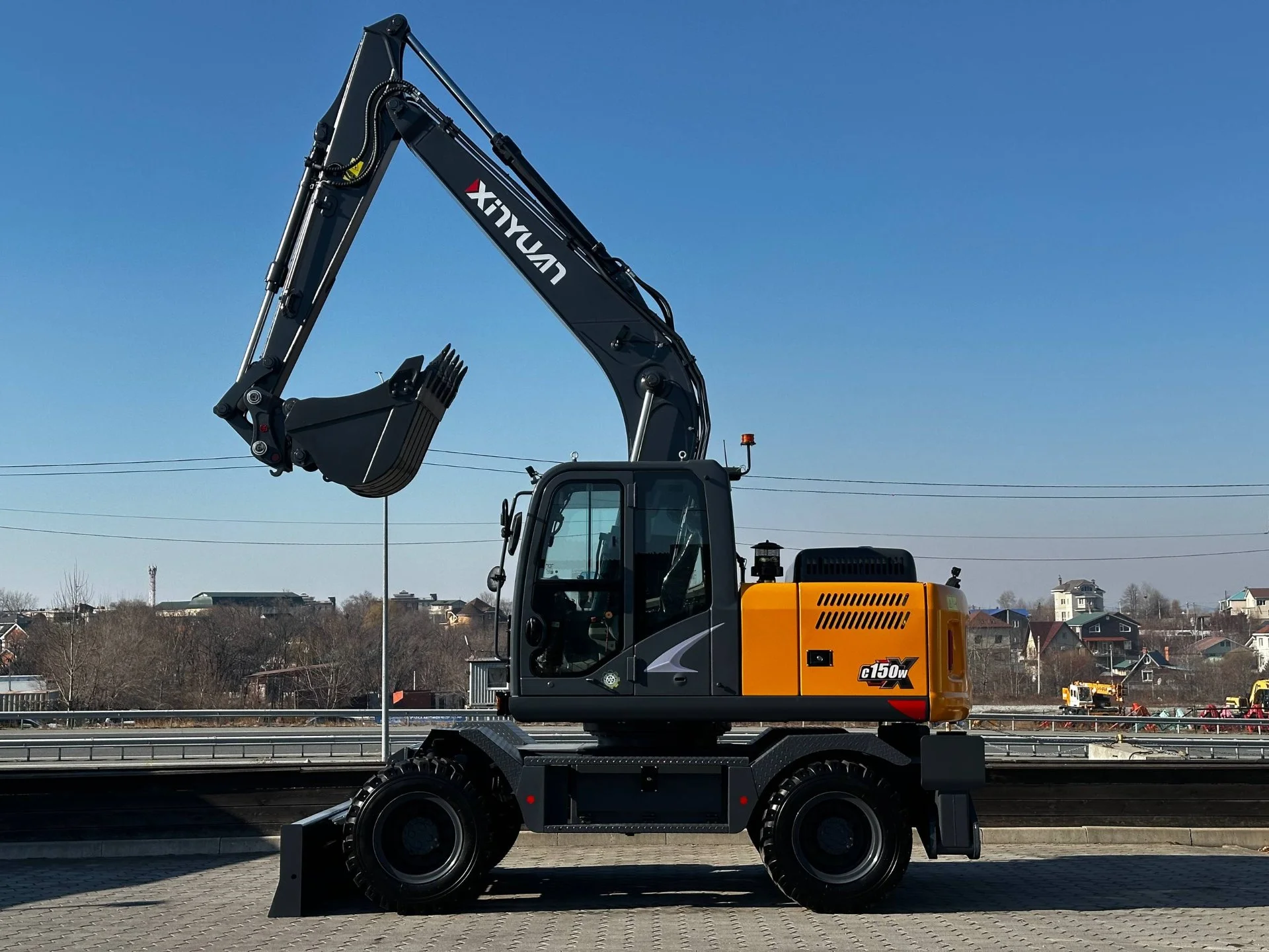 Колесный экскаватор XINYUAN C150W - миниатюра 4