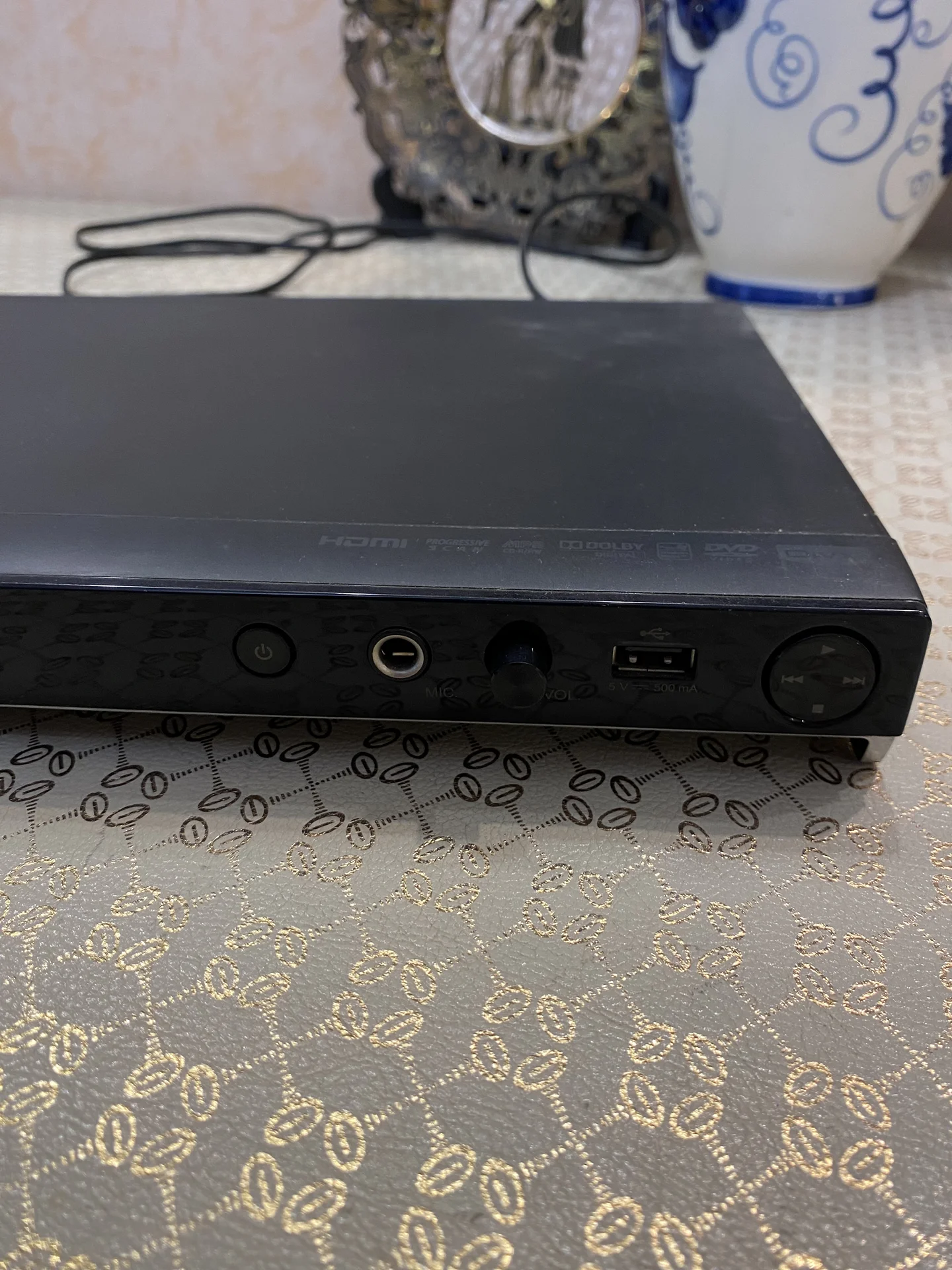 dvd проигрыватель Lg с караоке - миниатюра 2