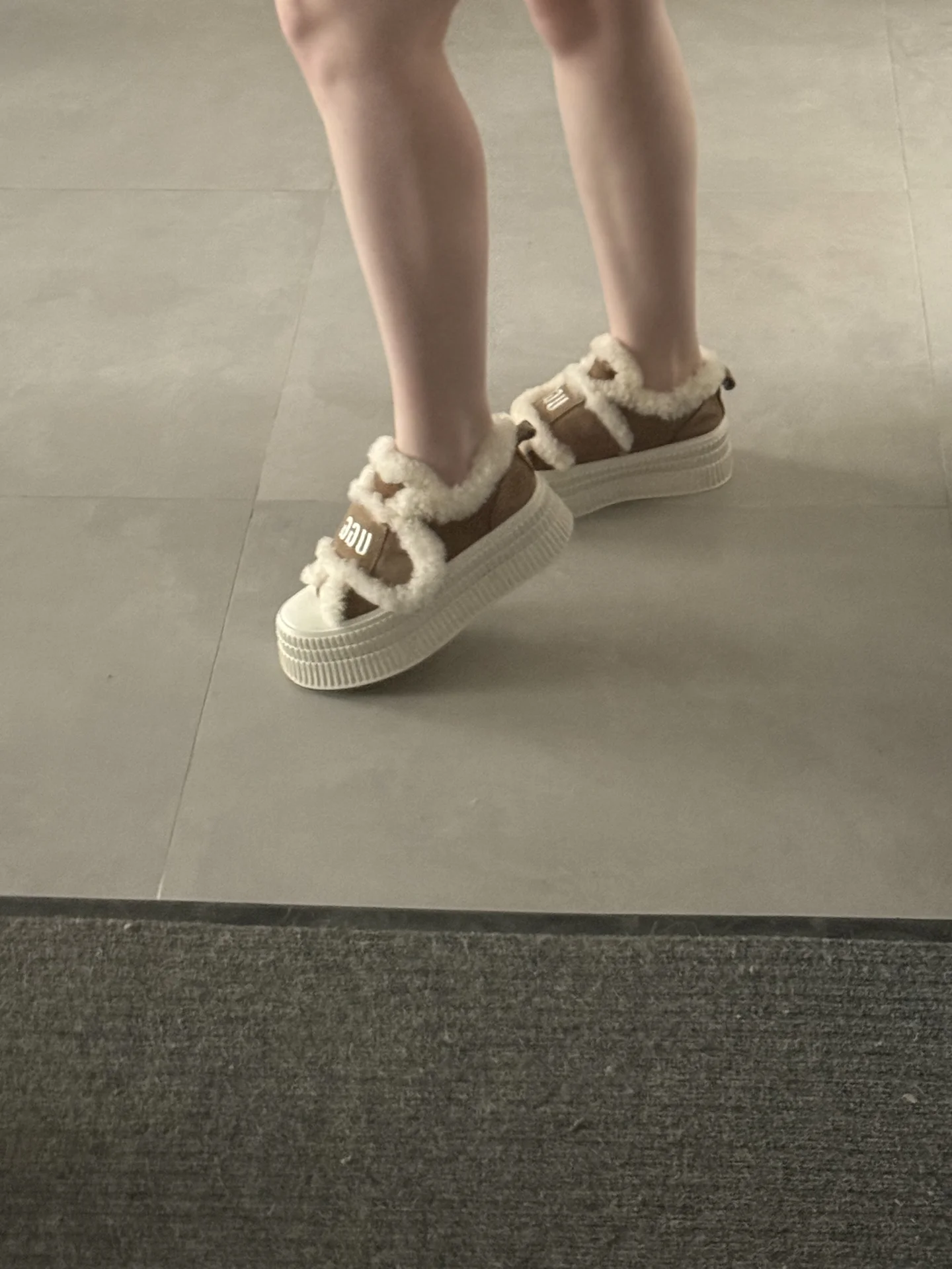 зимние кеды UGG 36 размера - миниатюра 4