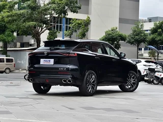 Changan UNI-Z 1.5 AMT, 2026, 40 км - миниатюра 4