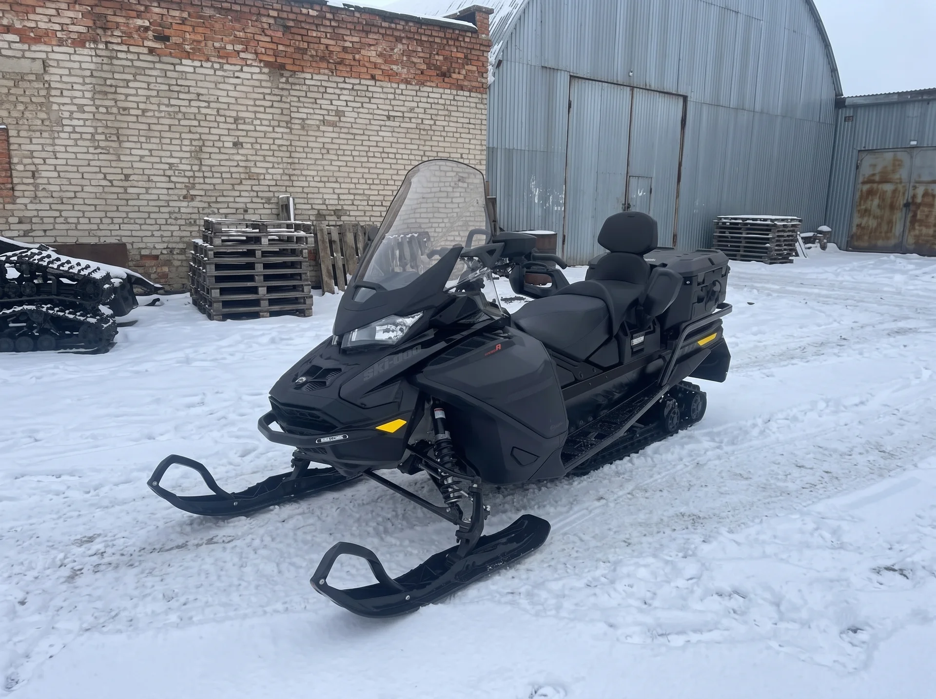 BRP Ski-Doo Expedition SE Turbo R, 2026, 1 104 км
