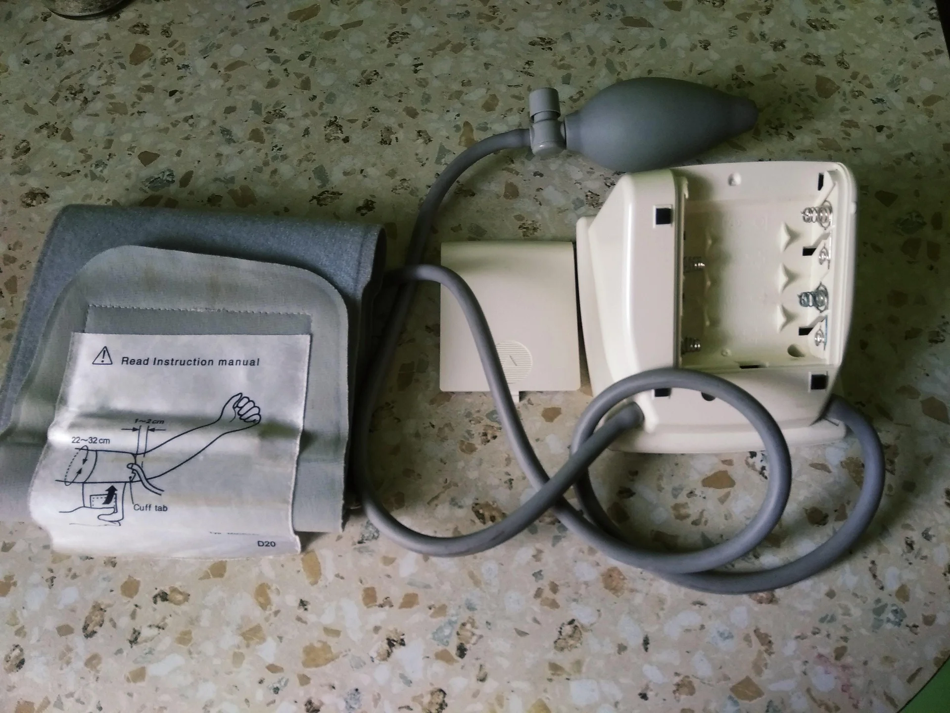 Тонометр omron М1 Classic - миниатюра 2