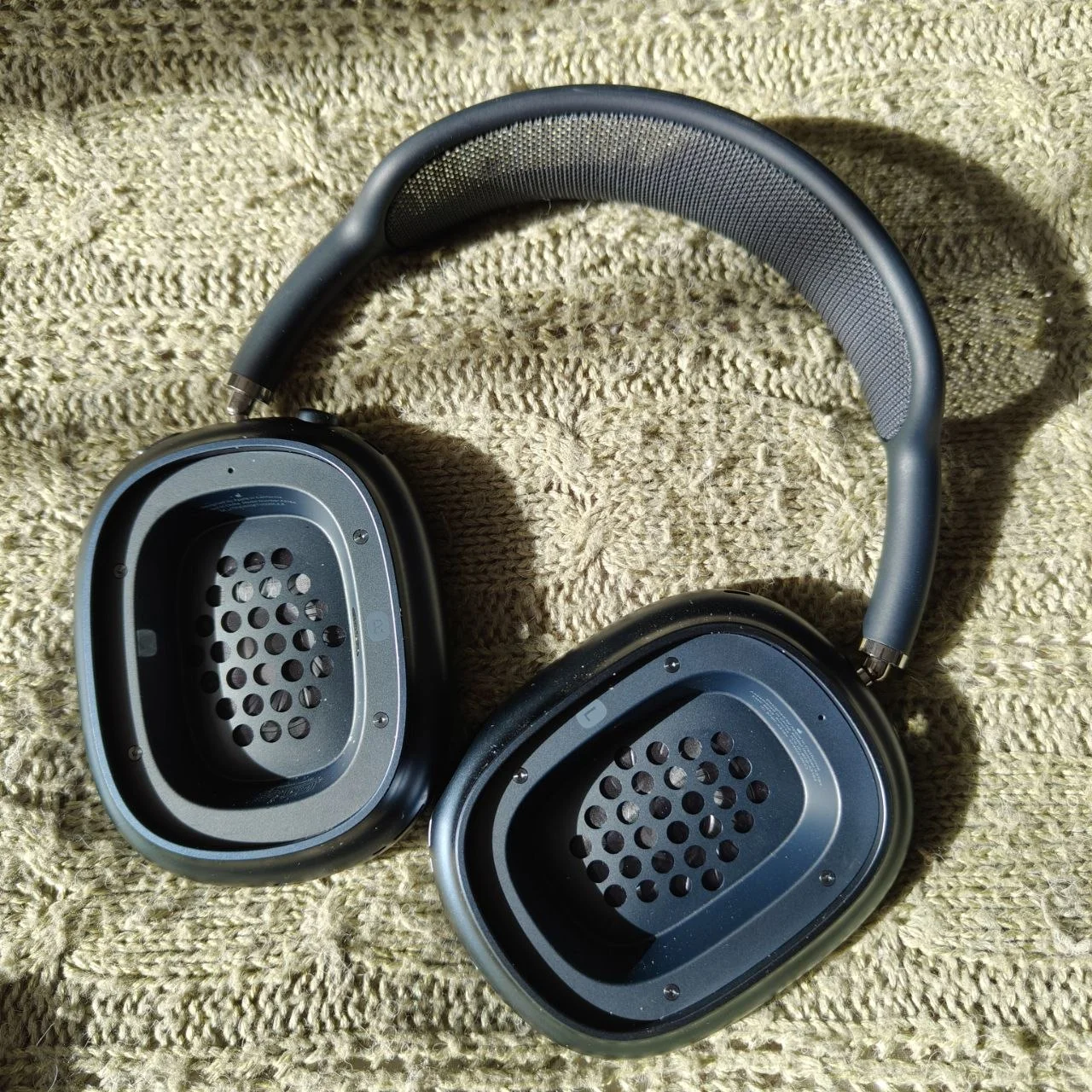 Airpods max - миниатюра 3