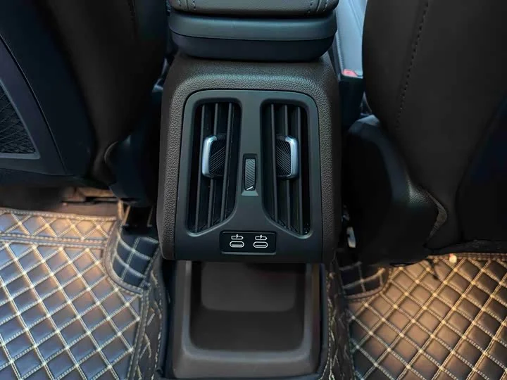 BMW X1 20Li sDrive III (U11/U12), 2023 - миниатюра 17