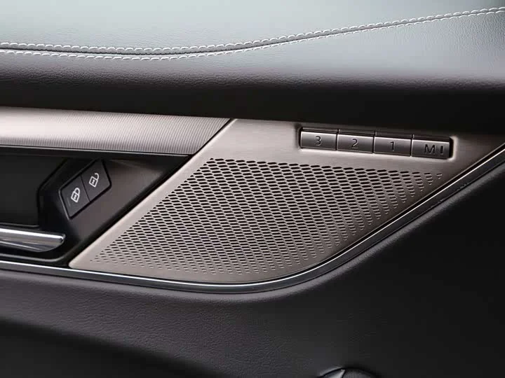JAGUAR F-PACE "R-dinamic BLACK" 2024 - миниатюра 10