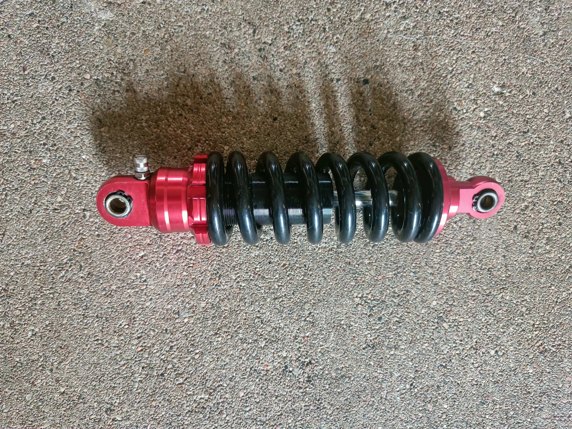 Амортизатор задний 260мм - изображение 1